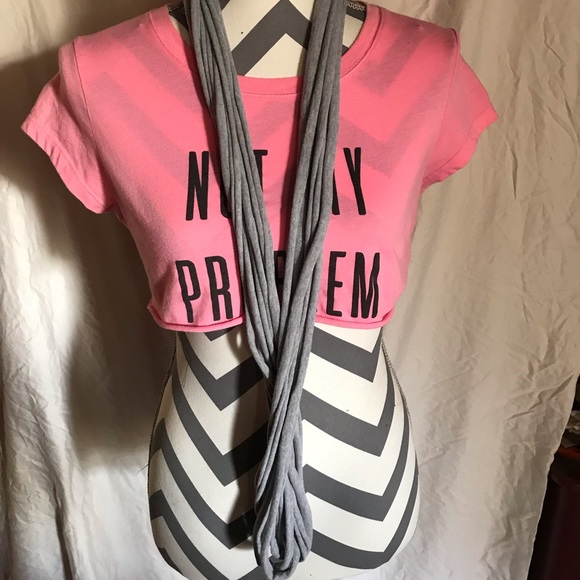 Scarf and T-Shirt Combo - Picture 1 of 6